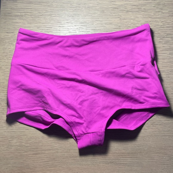 Cut Out Booty Shorts - Picture 6 of 16